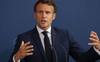 Франция не будет отправлять военных в Украину, — Макрон
