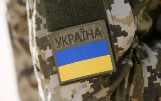 Украинским военным на передовой могут удвоить выплаты