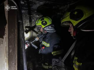 Пожар на окраине Киева оборвал две жизни