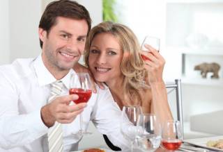 Ученые дали совет супружеским парам… выпивать вместе