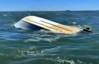 Возле острова Мозамбик перевернулась рыбацкая лодка – погибли десятки людей