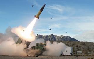 Дальнобойные ракеты ATACMS для Украины будут уже в первом пакете, — СМИ