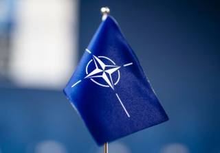 НАТО может собрать для Украины 100 миллиардов евро