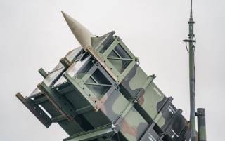 Украинская ПВО сбивает менее половины ракет, — WSJ