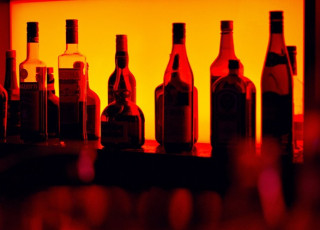 Літніх людей закликали відмовитися від алкоголю