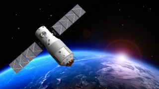 Росія розмістила нову космічну зброю на орбіті супутника США, — Reuters
