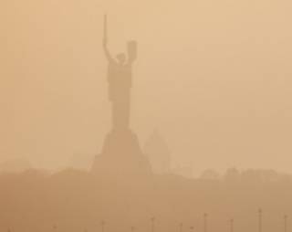 В Украину летит азиатская пыль