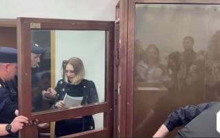 В Москве девушку посадили за стрим о жизни в оккупированной Буче