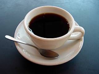 Британский диетолог объяснила, почему нельзя пить кофе рано утром