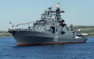 В Баренцевом море внезапно загорелся российский корабль «Адмирал Левченко»