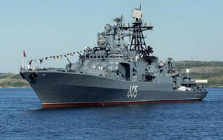 У Баренцевому морі раптово спалахнув російський корабель «Адмірал Левченко»