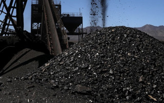 Індія різко знизила імпорт вугілля із РФ