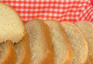 Американцы объяснили, почему не стоит есть белый хлеб