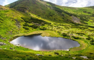 Вчені попередили про тотальну загрозу для озер у всьому світі