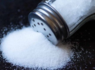 Британський дієтолог розвіяв популярний міф про солі