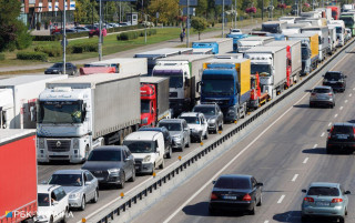 У Києві обмежили рух великогабаритних вантажівок