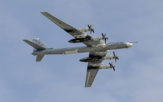 Повітряні сили попередили про активність ворожих бомбардувальників Ту-95МС