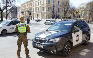 Латвія майже за рік передала Україні понад 600 авто, конфіскованих у п'яних водіїв.