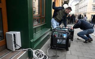 «Укрэнерго» предупредило об отключении света 3 марта