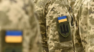 Військовий стан в Україні можуть скасувати достроково