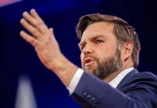 Вэнс заявил, что ситуация в Украине может перерасти в ядерную войну