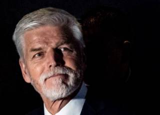 Президент Чехии назвал условие для ввода миротворцев в Украину