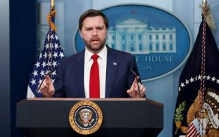 Вэнс исключил вмешательство США в конфликт между Индией и Пакистаном