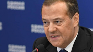 Ручний ведмідь Путіна розмріявся про «буферну зону» на всю Україну