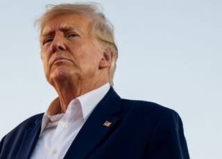 Трамп заявил, что без импортных пошлин экономика США рухнет