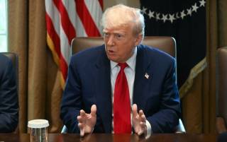 Стала известна реакция Трампа на удары СБУ по самолетам РФ