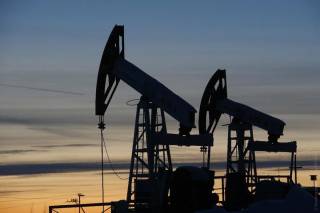 ЕС может на четверть снизить «потолок цен» на российскую нефть, — FT