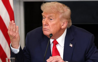 На руці Трампа знову помітили дивний синець