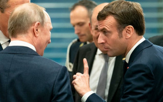 Макрон поспілкувався з Путіним, після чого зателефонував Зеленському