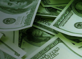 Українці стали частіше купувати валюту – дані НБУ