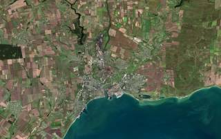 Оккупанты строят в Мариуполе секретный объект