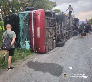 У Дніпропетровській області сталася кривава ДТП з автобусом