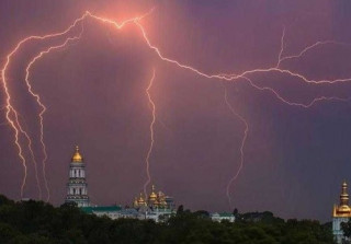 Гідрометцентр попередив мешканців Києва та області про небезпеку