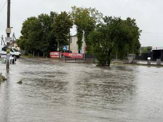 Под Львовом река Зубра вышла из берегов
