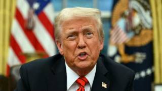 Трамп обдумывает введение «глобального нефтяного эмбарго», чтобы ударить по экономике РФ