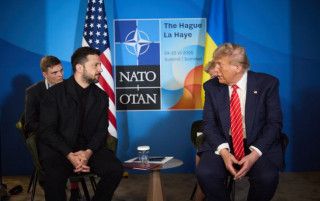 Зеленський провів розмову з Трампом та Рютте