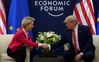 ЄС на півроку відклав тарифні контрзаходи США, — ЗМІ