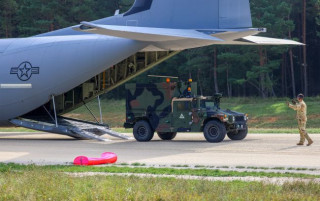 Пекін різко обмежив експорт стратегічних мінералів. Оборонка Заходу виявилася під. загрозою