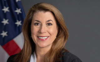 Трамп використовує економічний тиск для зупинення війни РФ проти України, - Держдеп