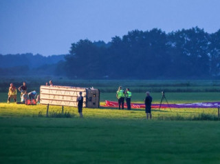 У Нідерландах через негоду зазнала аварія повітряна куля з десятками людей