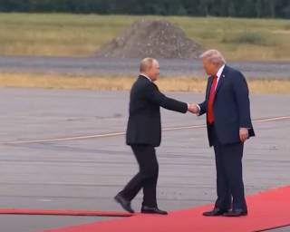 Трамп и Путин встретились на Аляске