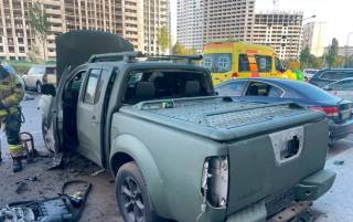 В Киеве из-за неизвестного устройства взорвалось авто