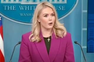 Каролин Левитт