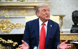 Трамп закликав Путіна бути «реалістом» під час зустрічі із Зеленським, — Axios