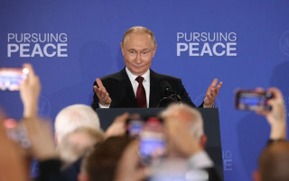 Військові витрати РФ залишаються рекордними, — ЗМІ