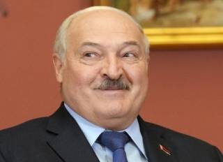 Лукашенко пообещал обнародовать свои анализы